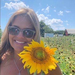 Meet your Posher, Lori